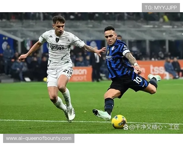 劳塔罗亲吻队徽瞬间，国米队长誓言争夺冠军